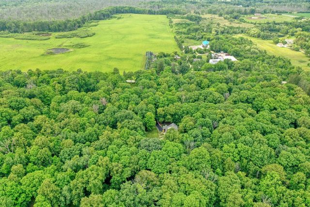 N128W12985 Highland ROAD, Germantown, WI 53022