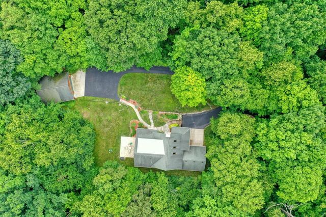 N128W12985 Highland ROAD, Germantown, WI 53022