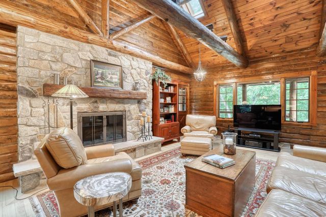 N128W12985 Highland ROAD, Germantown, WI 53022