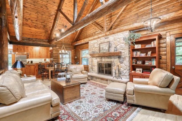 N128W12985 Highland ROAD, Germantown, WI 53022