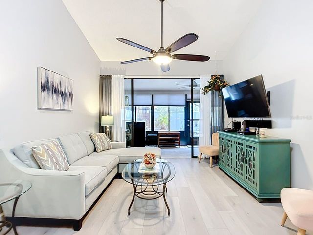 2907 OAK LANE, Bradenton, FL 34209