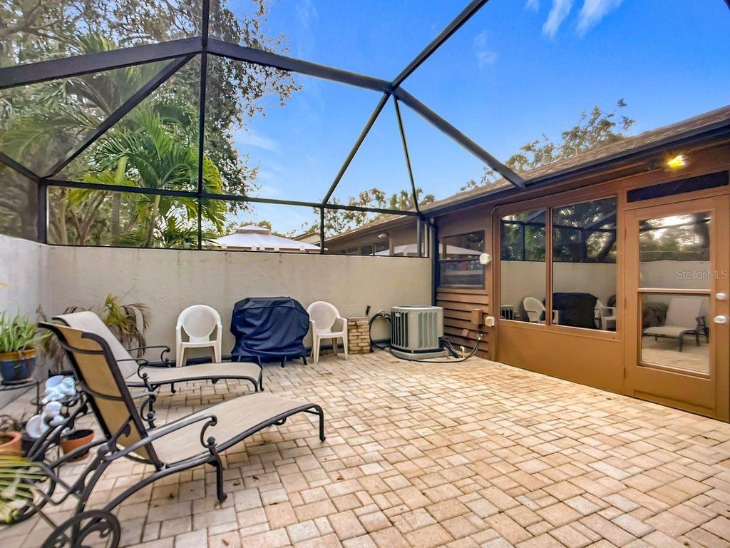 Image 30 of property listing at 2907 OAK LANE, Bradenton, FL 34209