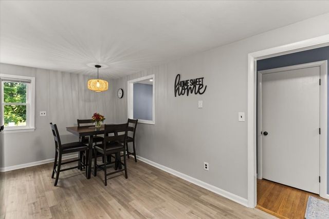 109 Lincoln Rd, Rockland, MA 02370