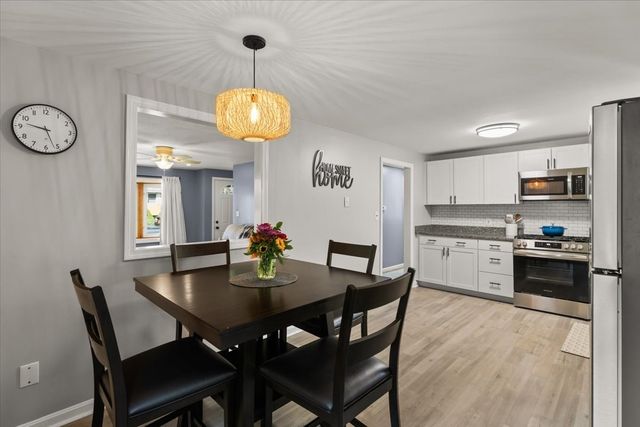 109 Lincoln Rd, Rockland, MA 02370