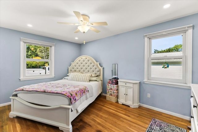 109 Lincoln Rd, Rockland, MA 02370