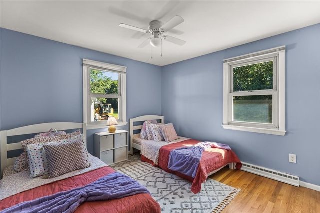 109 Lincoln Rd, Rockland, MA 02370