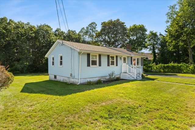 109 Lincoln Rd, Rockland, MA 02370