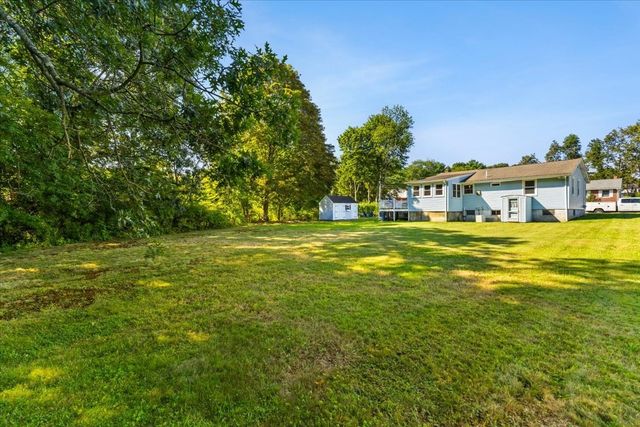 109 Lincoln Rd, Rockland, MA 02370