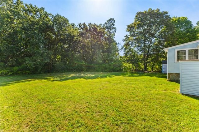 109 Lincoln Rd, Rockland, MA 02370
