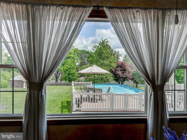 2922 CUB HILL RD, Baltimore, MD 21234