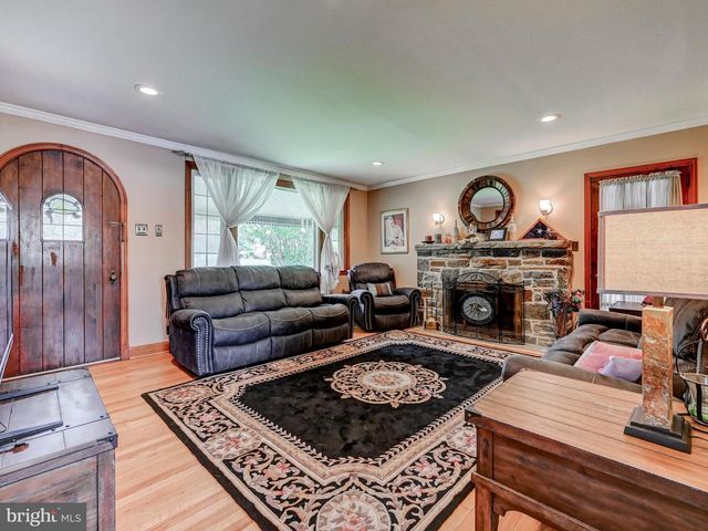 2922 CUB HILL RD, Baltimore, MD 21234
