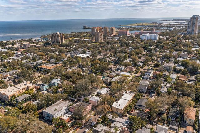 1233 OAK STREET NE, St Petersburg, FL 33701