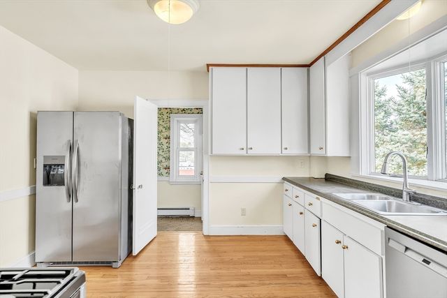 46 Outlook Dr, Lexington, MA 02421