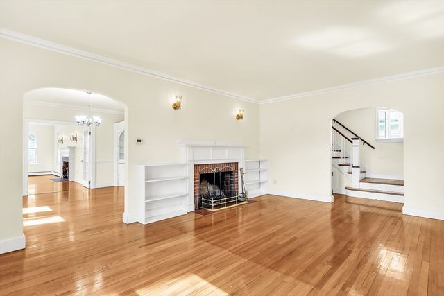 46 Outlook Dr, Lexington, MA 02421