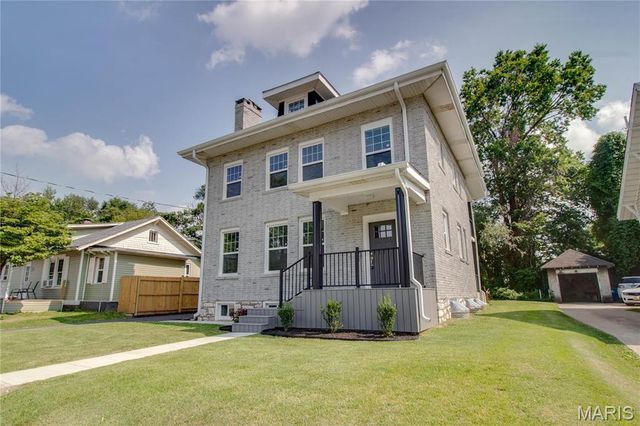 2619 Hillcrest Avenue, Alton, IL 62002