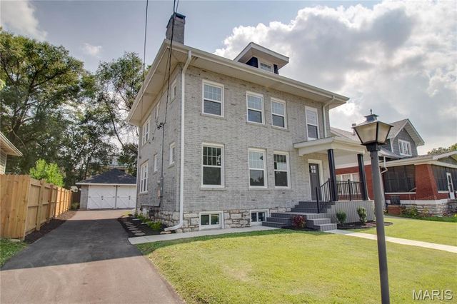 2619 Hillcrest Avenue, Alton, IL 62002