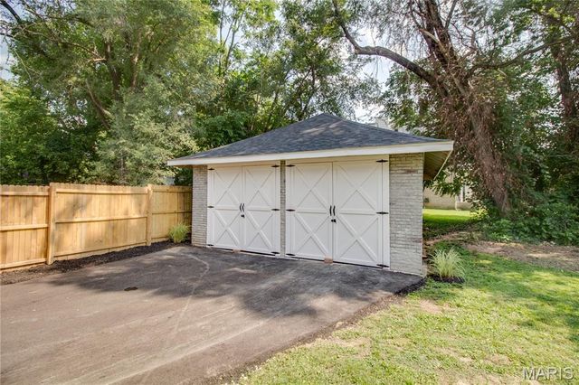 2619 Hillcrest Avenue, Alton, IL 62002