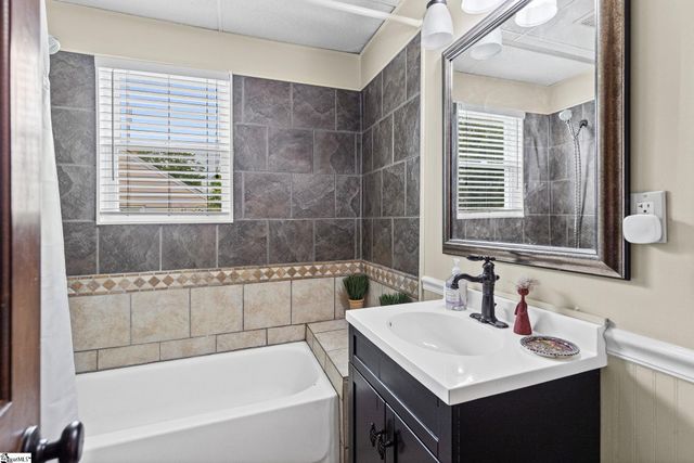 106 Lenore Avenue, Greenville, SC 29617