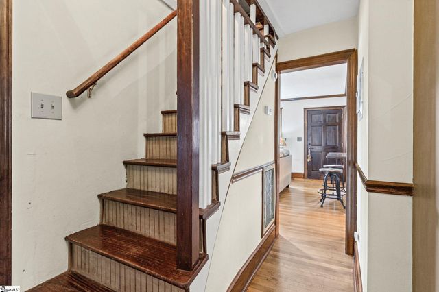 106 Lenore Avenue, Greenville, SC 29617