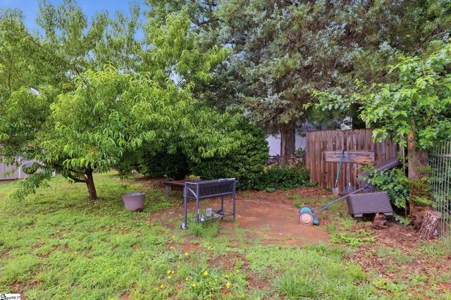 106 Lenore Avenue, Greenville, SC 29617