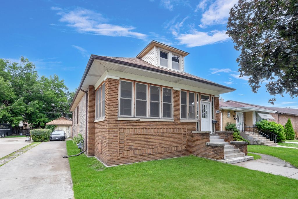 9419 S 54th Avenue, Oak Lawn, IL 60453