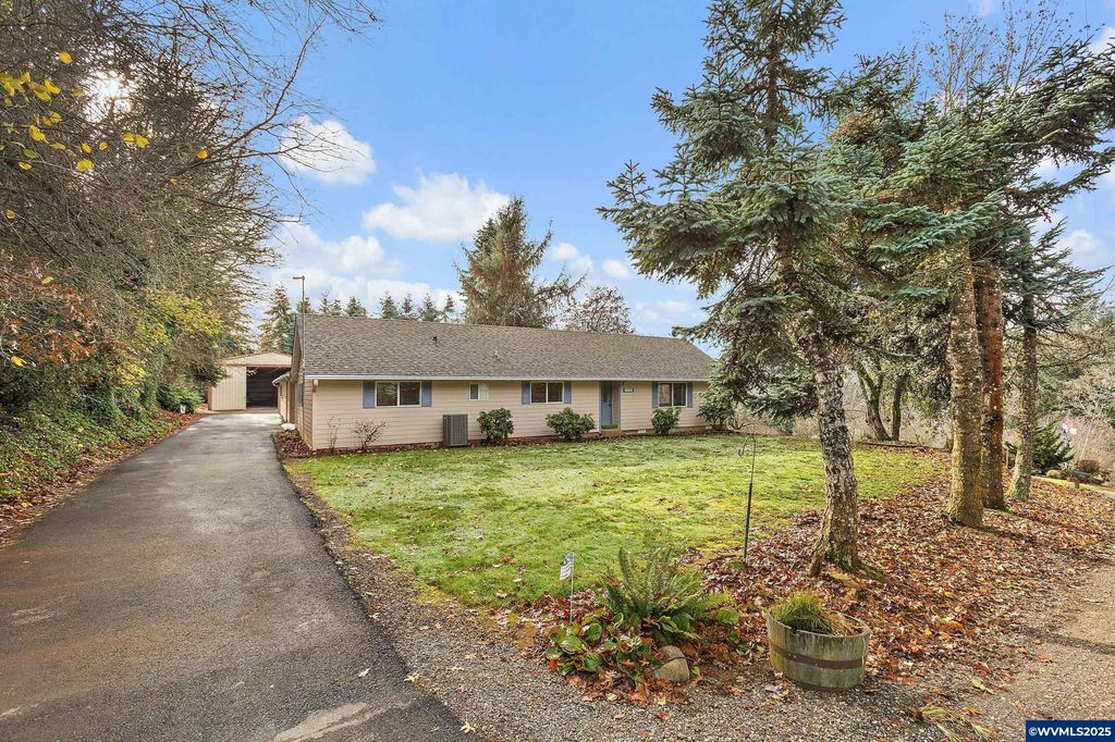 Image 1 of property listing at 1782 Cole Rd S, Salem, OR 97306