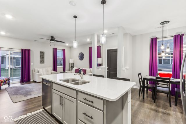 6433 Wasco Drive, Whitestown, IN 46075