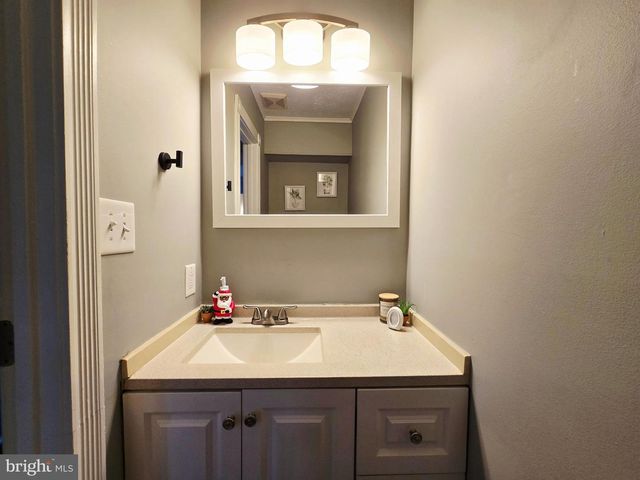 4120 LANCASTER CIR, Waldorf, MD 20603