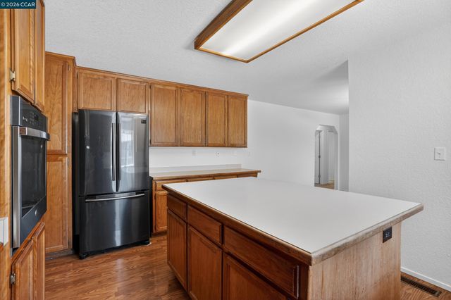 1836 Farm Bureau Rd, Concord, CA 94519