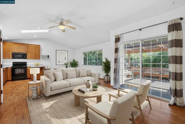 1836 Farm Bureau Rd, Concord, CA 94519