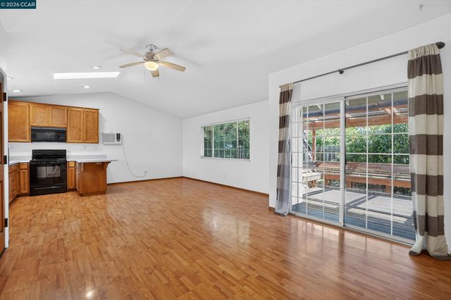 1836 Farm Bureau Rd, Concord, CA 94519