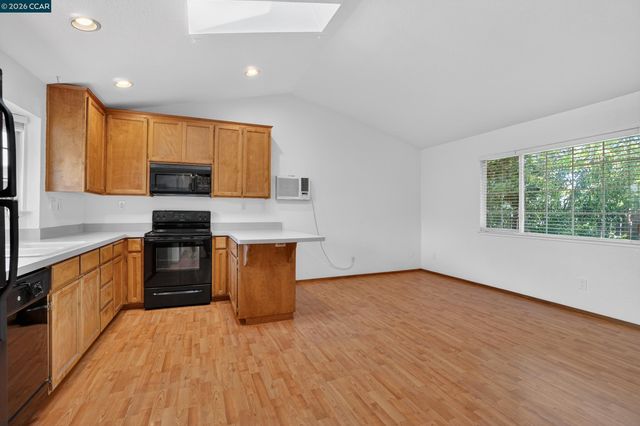 1836 Farm Bureau Rd, Concord, CA 94519