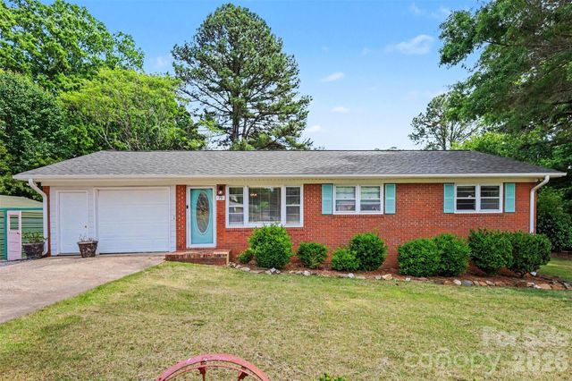 79 Walnut Street, Badin, NC 28009
