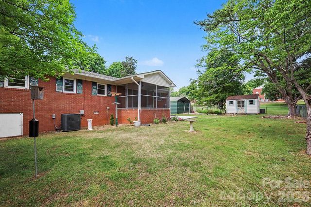79 Walnut Street, Badin, NC 28009