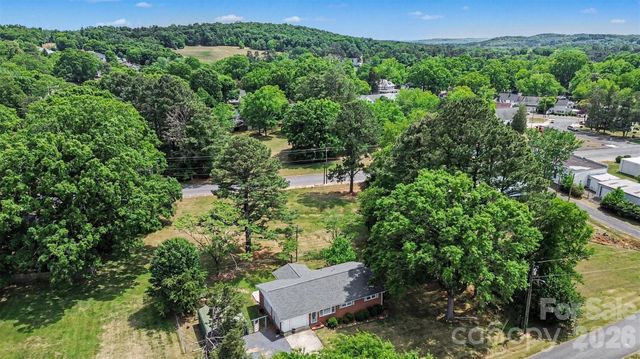 79 Walnut Street, Badin, NC 28009