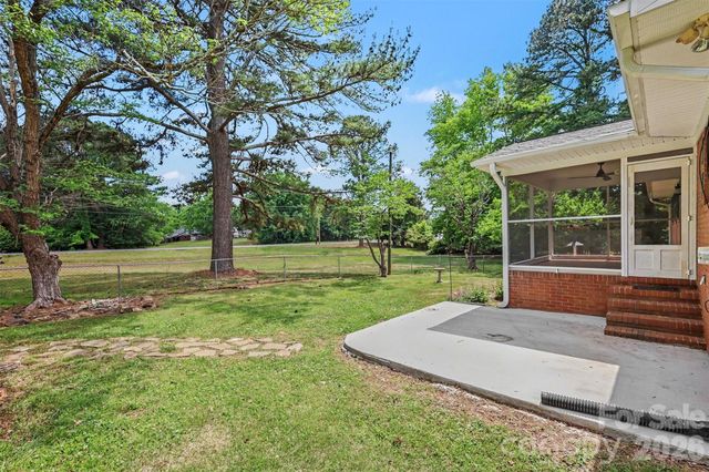 79 Walnut Street, Badin, NC 28009