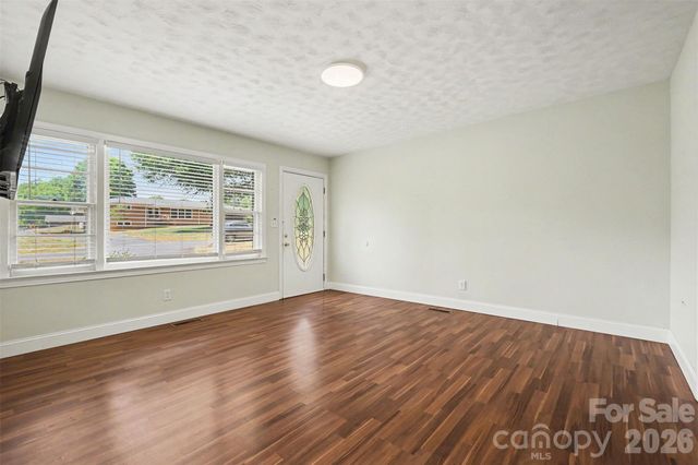 79 Walnut Street, Badin, NC 28009