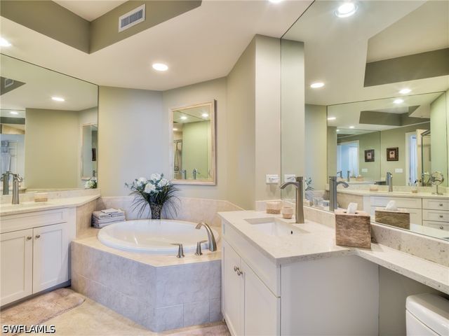 4182 Bay Beach LN 761, Fort Myers Beach, FL 33931