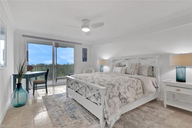 5 Bluebill AVE 504, Naples, FL 34108