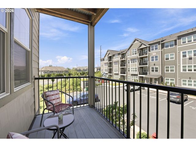 17051 Sw APPLEDALE Rd 203, Beaverton, OR 97007