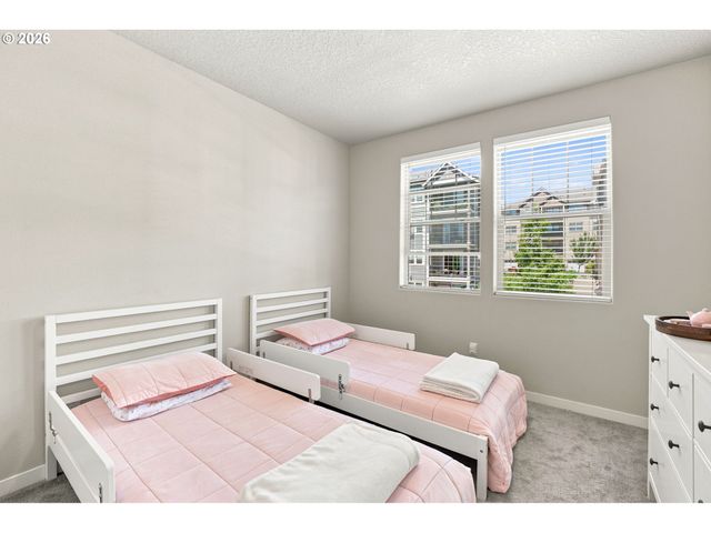 17051 Sw APPLEDALE Rd 203, Beaverton, OR 97007