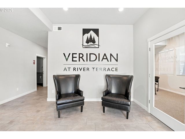 17051 Sw APPLEDALE Rd 203, Beaverton, OR 97007