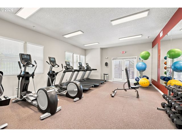 17051 Sw APPLEDALE Rd 203, Beaverton, OR 97007