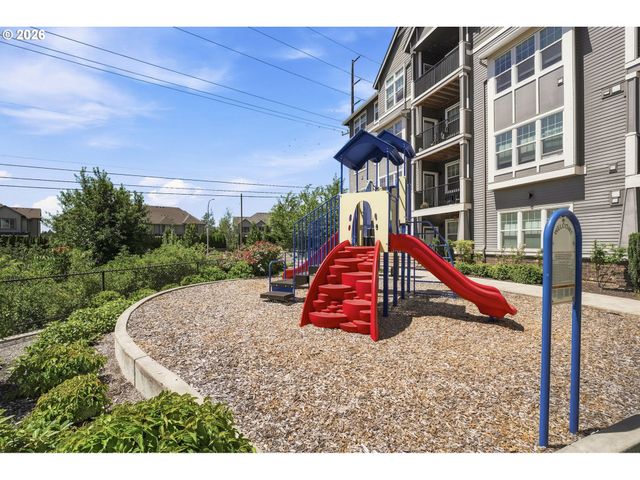 17051 Sw APPLEDALE Rd 203, Beaverton, OR 97007