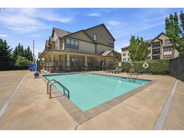 17051 Sw APPLEDALE Rd 203, Beaverton, OR 97007