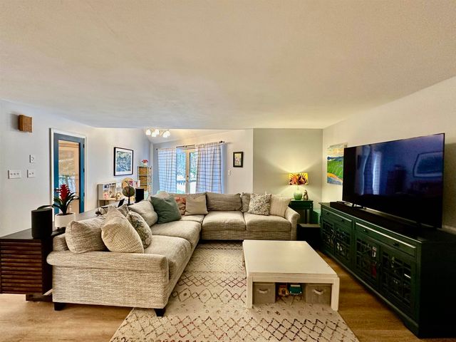 153 Coffin Rd Unit 5, Epping, NH 03042