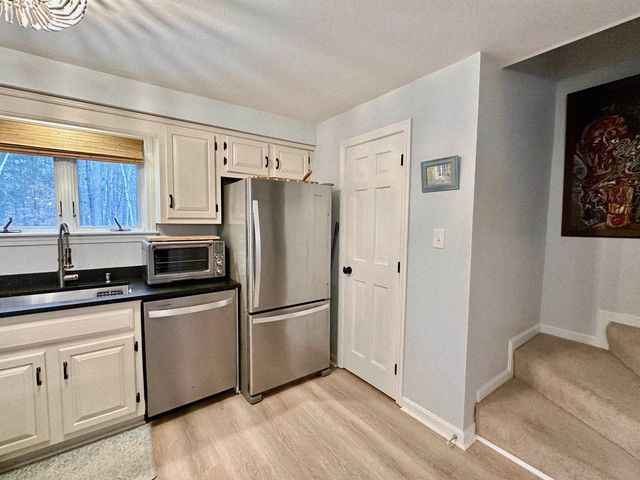 153 Coffin Rd Unit 5, Epping, NH 03042