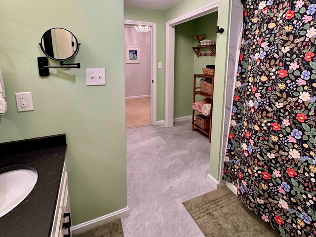 153 Coffin Rd Unit 5, Epping, NH 03042