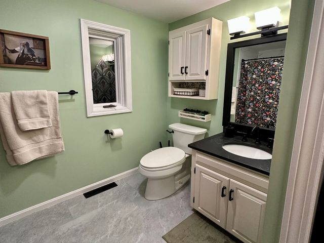 153 Coffin Rd Unit 5, Epping, NH 03042