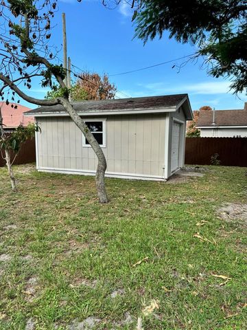 749 SW Mccracken Avenue, Port St. Lucie, FL 34953